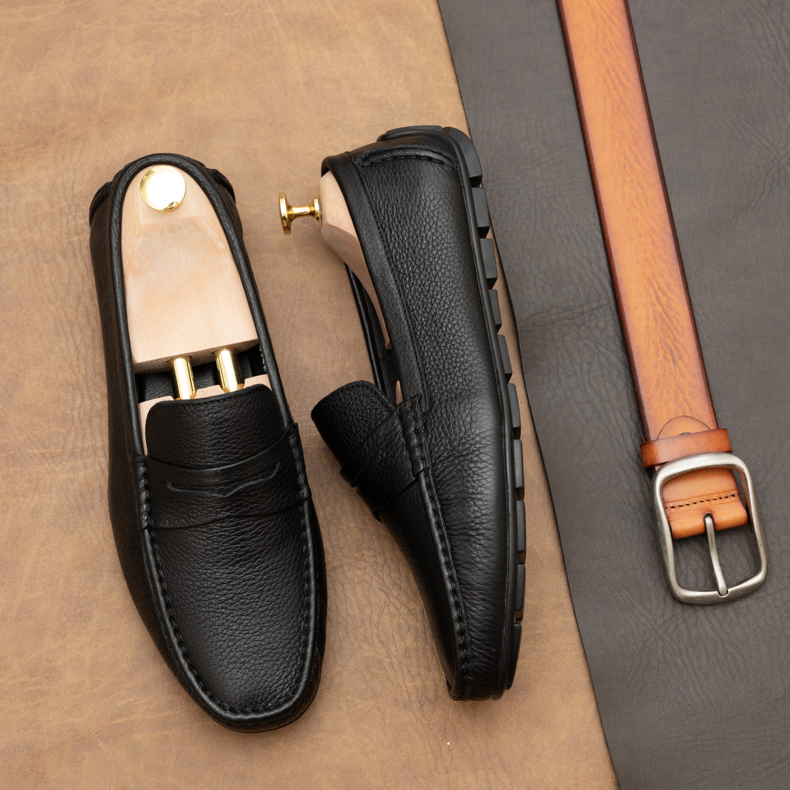 Giay-Moi-Nam-Cong-So-tre-trung-2