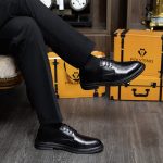 Giày Tây Nam Giá Rẻ Cho Các Quý Ông: Cảnh Báo Không Ngờ