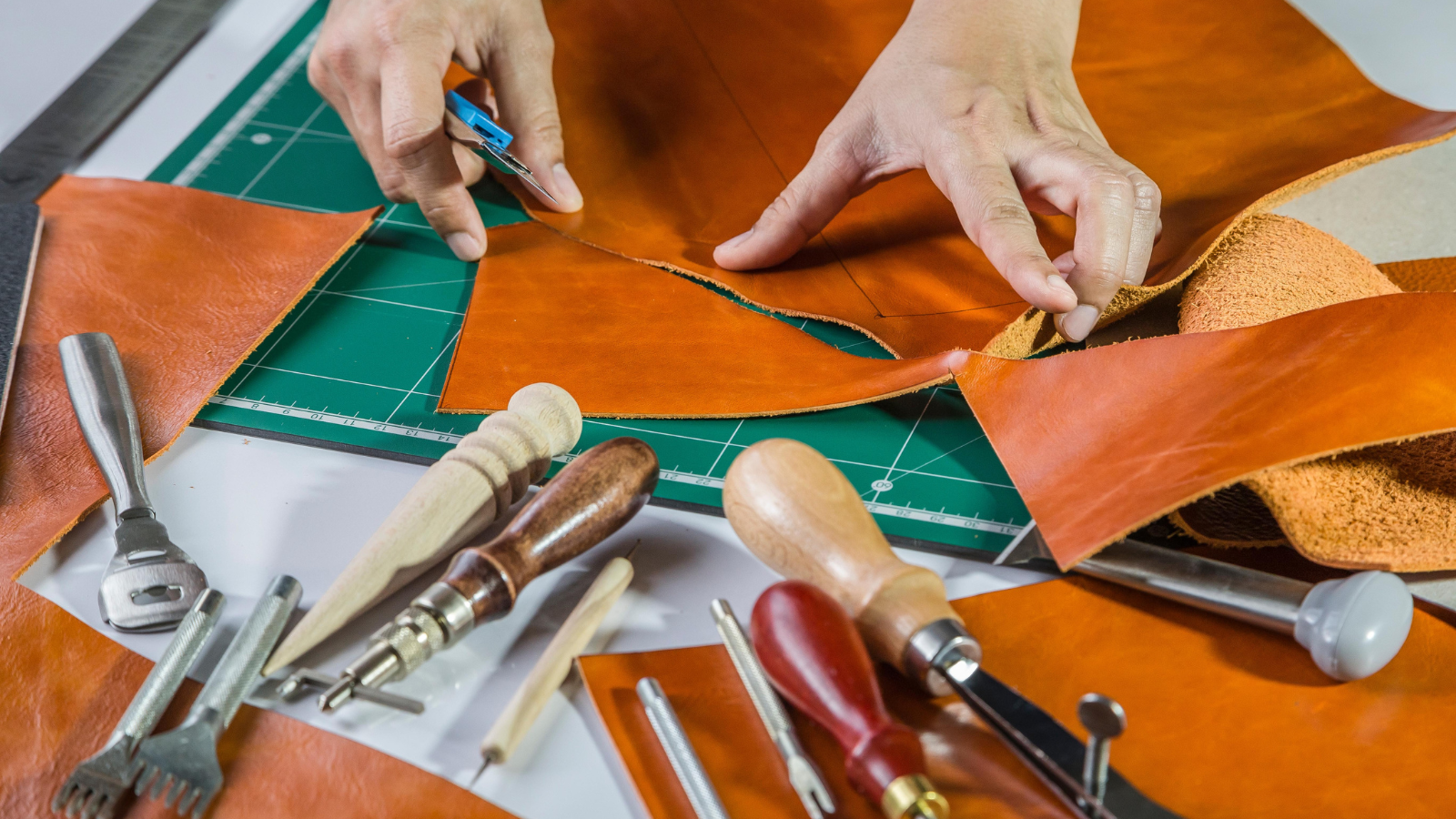 Split Leather có đáng mua không?