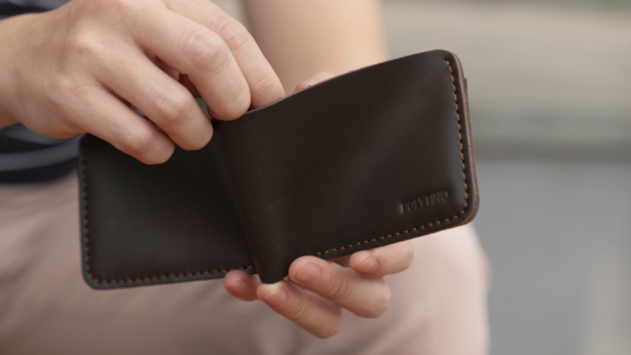 Hiểu rõ phong cách của bản thân trước khi chọn ví