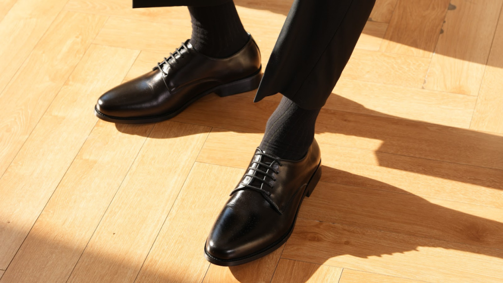 15+ Kiểu Giày Da Nam Cổ Điển Không Bao Giờ Lỗi Mốt